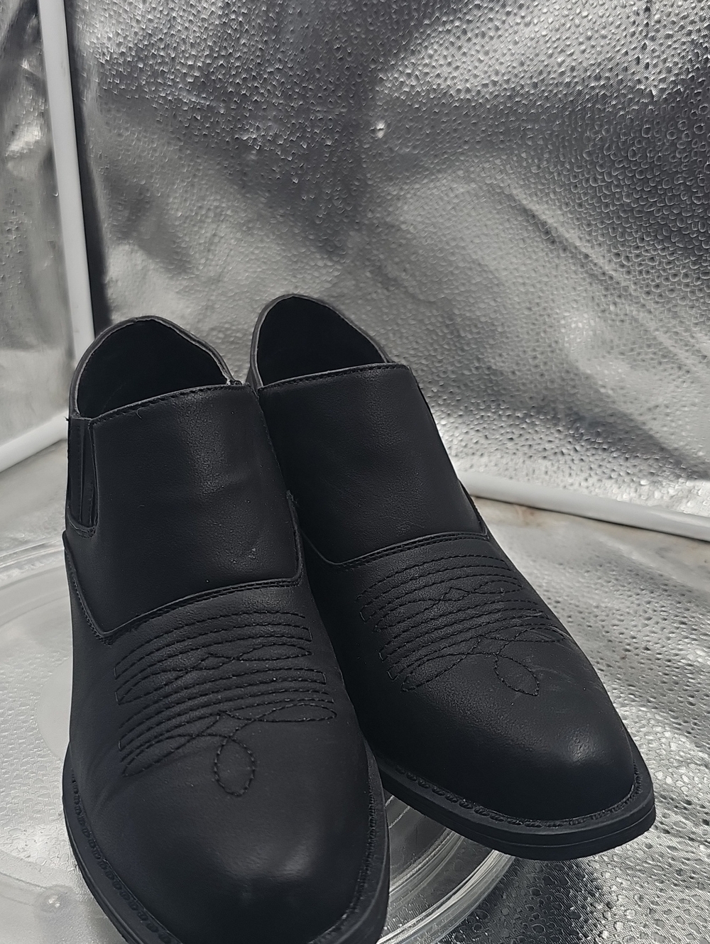 G Black Cowgirl Shoe Size 7. - Picture 3 of 4